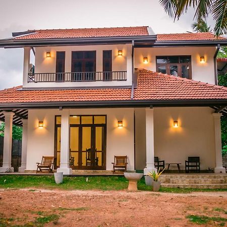 Bivora Villa Negombo Luaran gambar